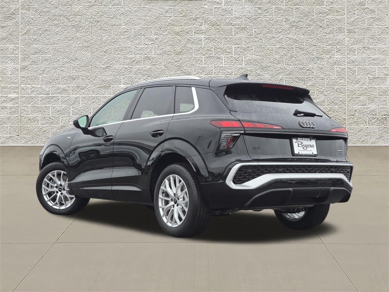 New 2026 Audi Q3 quattro 2.0T AWD/4WD image 5
