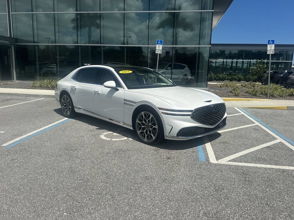 Used 2025 Genesis G90 3.5T AWD/4WD image 5