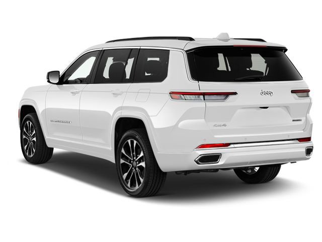 Used 2023 Jeep Grand Cherokee Overland w/ Luxury Tech Group IV AWD/4WD image 2