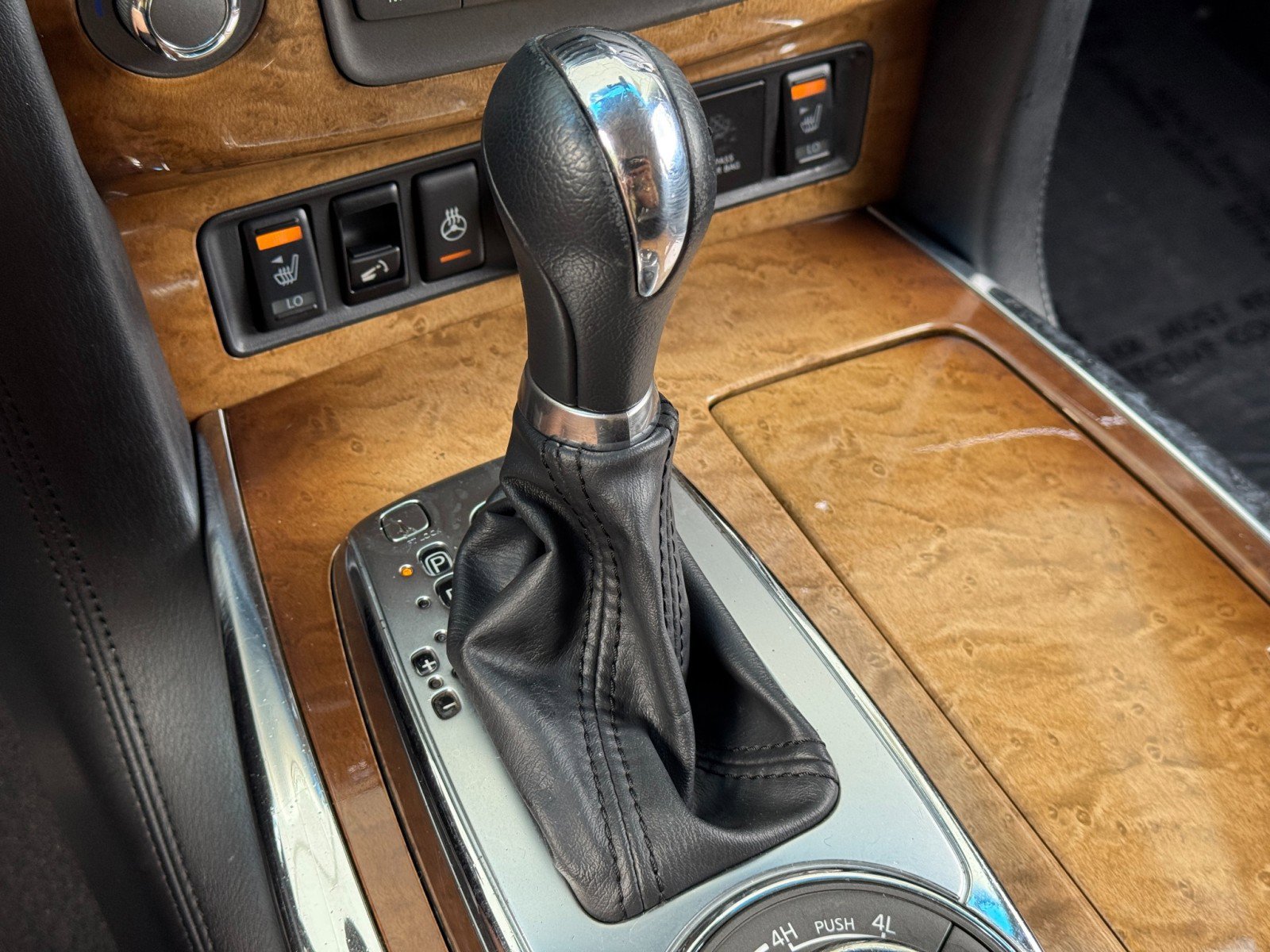 Used 2014 INFINITI QX80 4WD w/ Theater Package image 31