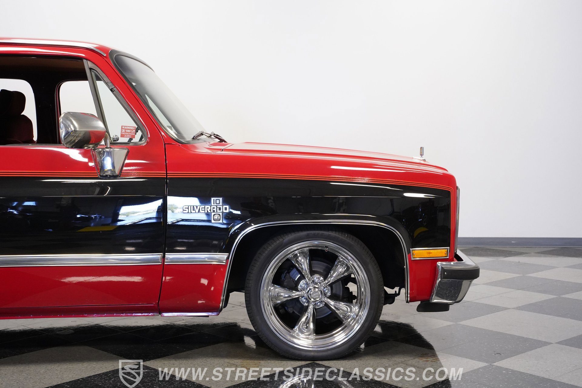 Used 1987 Chevrolet Suburban 2WD image 30