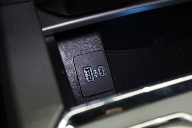 Used 2021 Ford Expedition XLT AWD/4WD image 24