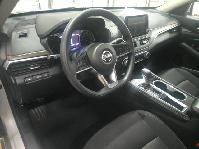 Used 2023 Nissan Altima 2.5 SV image 16