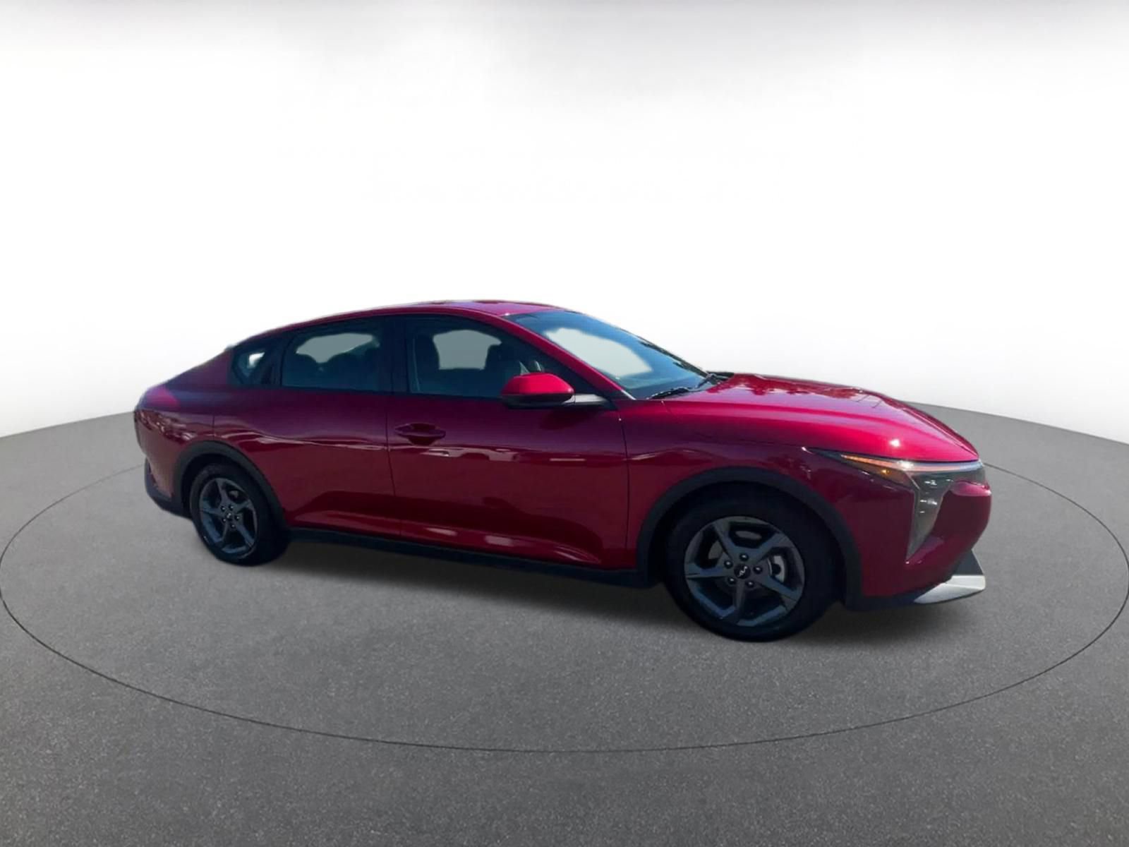 Used 2025 Kia K4 FWD image 2