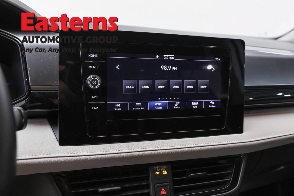 Used 2025 Volkswagen Taos S FWD image 18