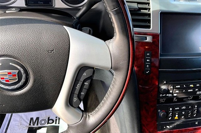 Used 2013 Cadillac Escalade EXT Premium image 17