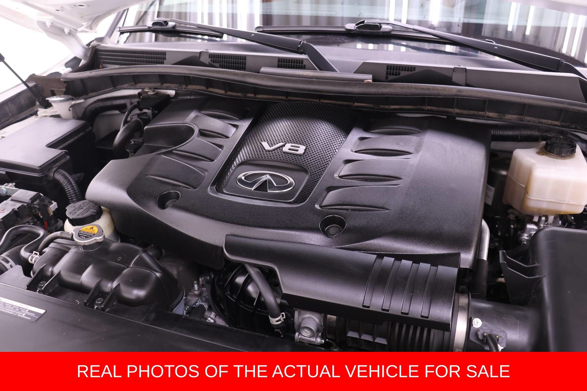 Used 2024 INFINITI QX80 Sensory AWD/4WD image 17