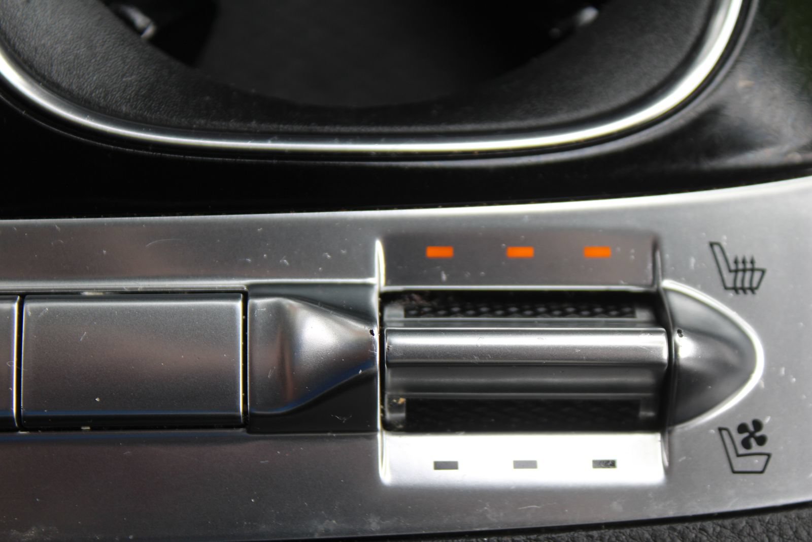 Certified 2023 Kia Carnival SX Prestige FWD image 51