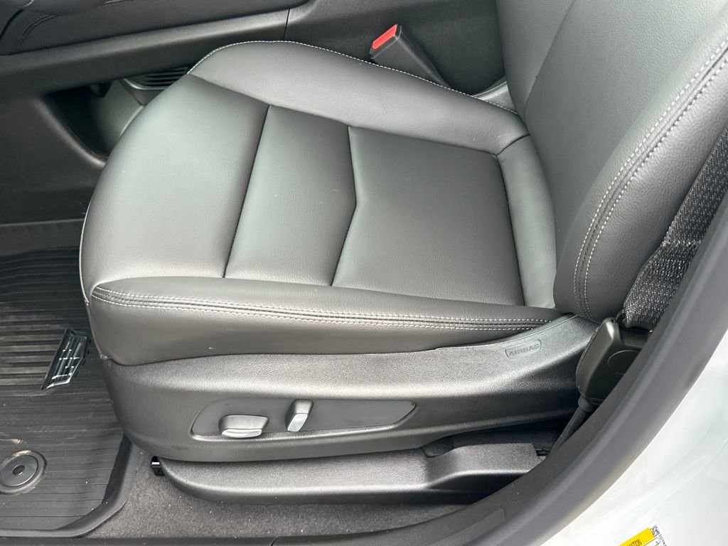 New 2026 Cadillac XT5 Luxury w/ LPO, Floor Liner Package image 8