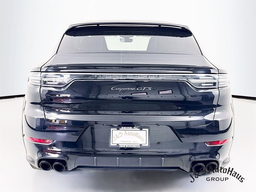 Used 2022 Porsche Cayenne GTS AWD/4WD image 6