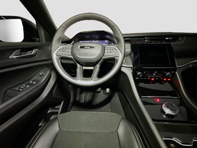 New 2025 Jeep Grand Cherokee L Altitude image 27