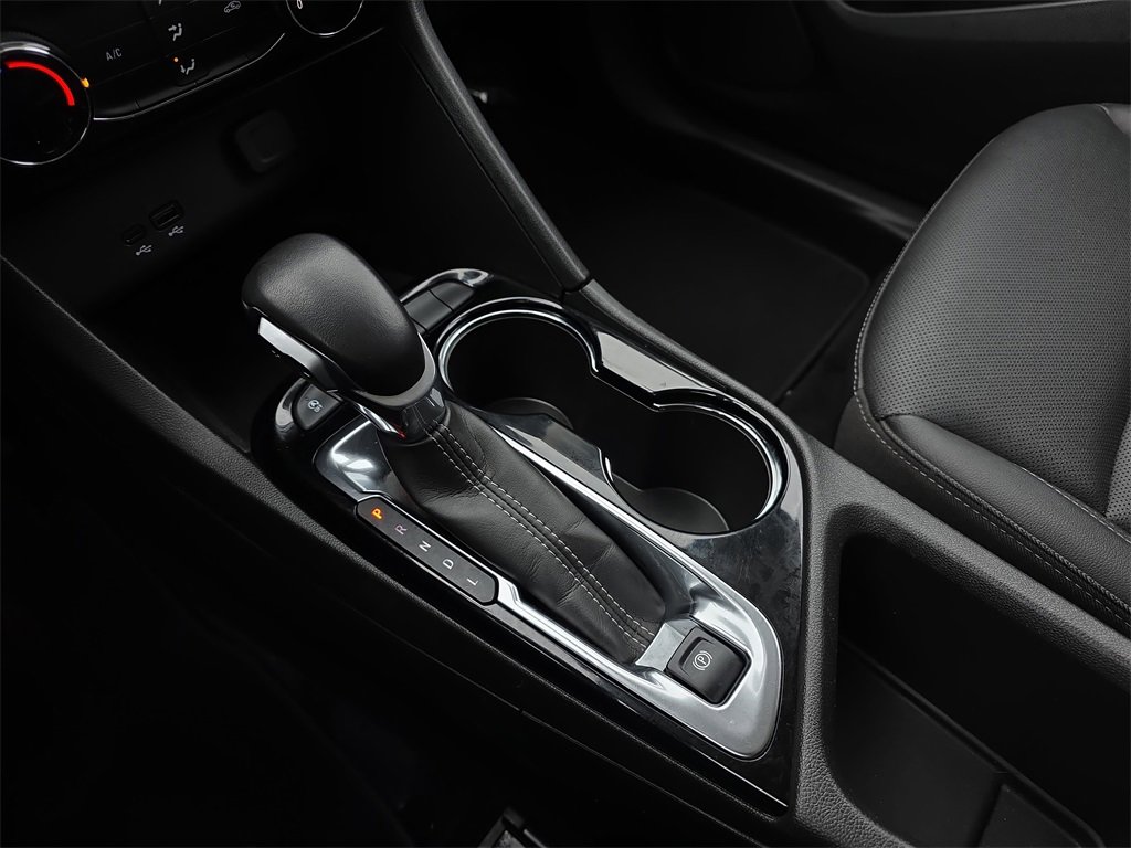 Certified 2024 Buick Encore GX Sport Touring image 21