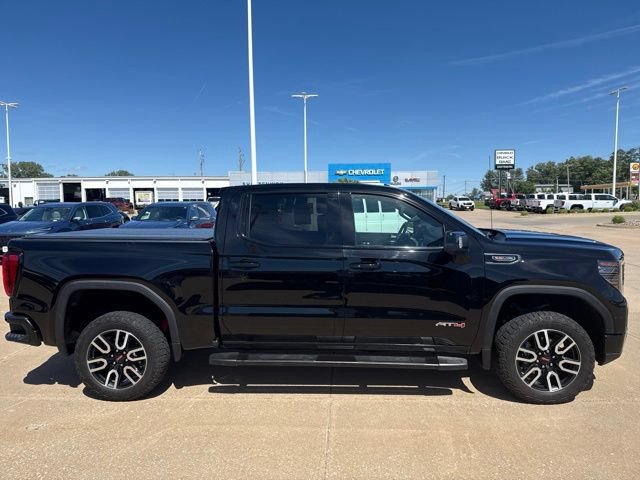 Used 2023 GMC Sierra 1500 AT4 w/ AT4 Premium Package AWD/4WD image 2