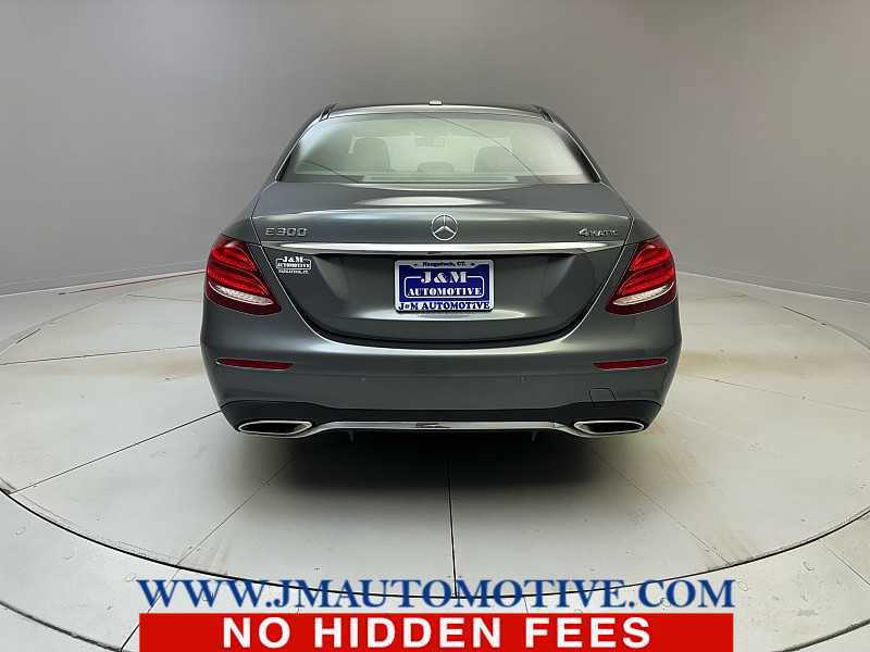 Used 2018 Mercedes-Benz E 300 4MATIC image 4