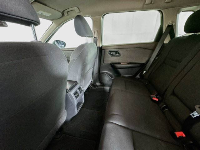 Used 2023 Nissan Rogue S FWD image 22