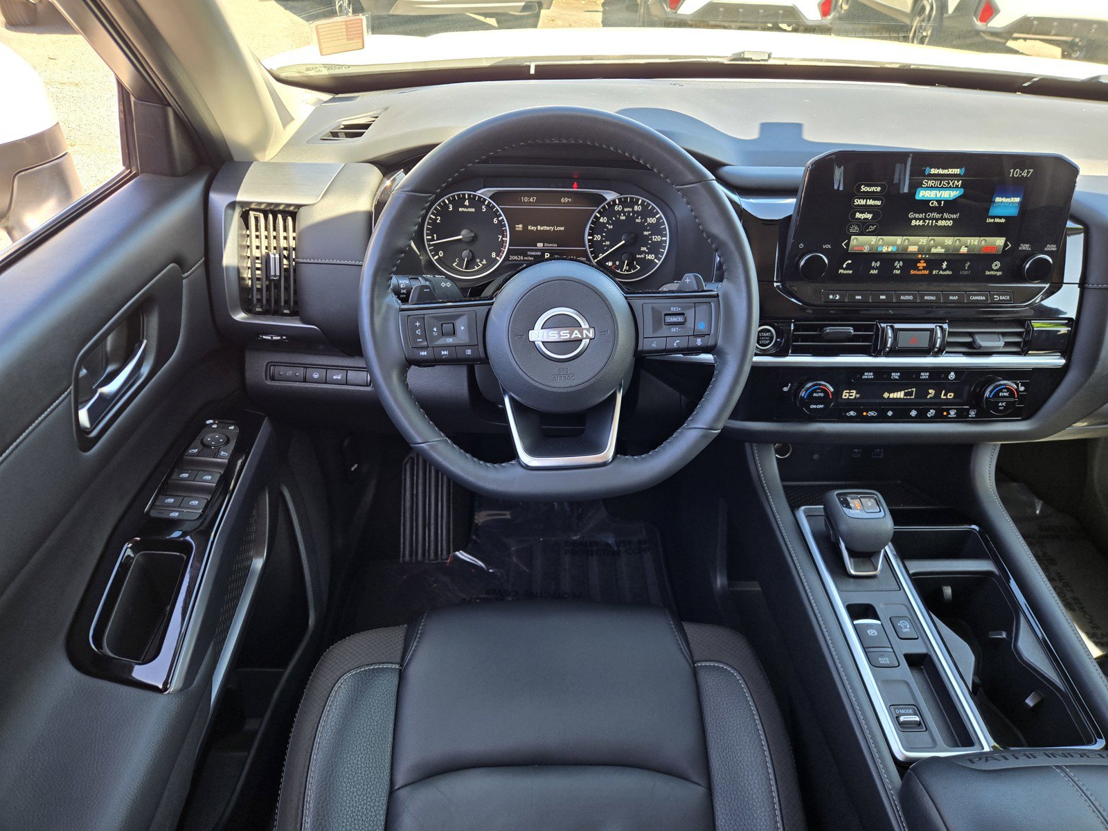 Used 2023 Nissan Pathfinder SL w/ Lighting Package (N92) FWD image 13