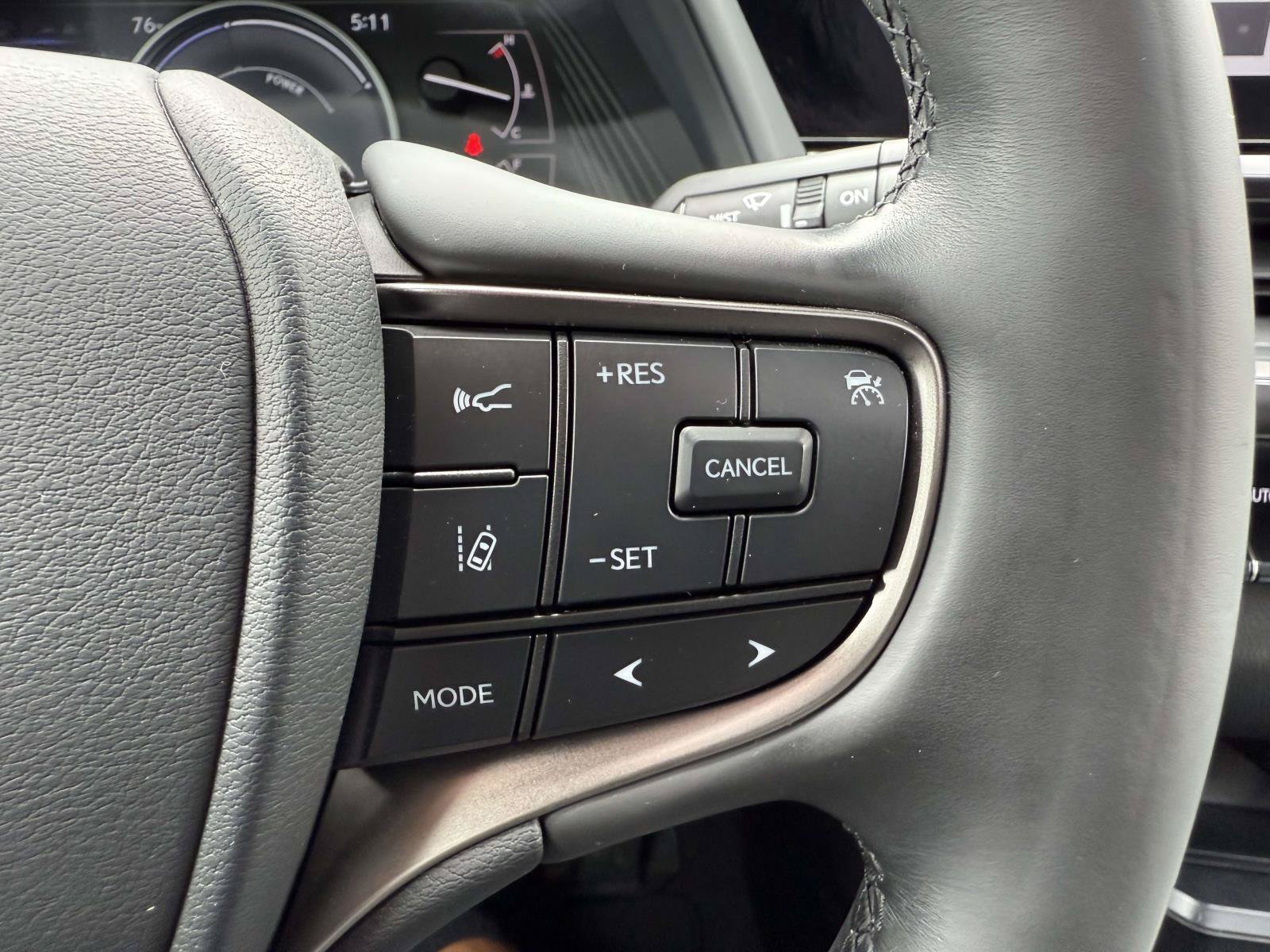 Used 2023 Lexus UX 250h AWD w/ Premium Package image 21