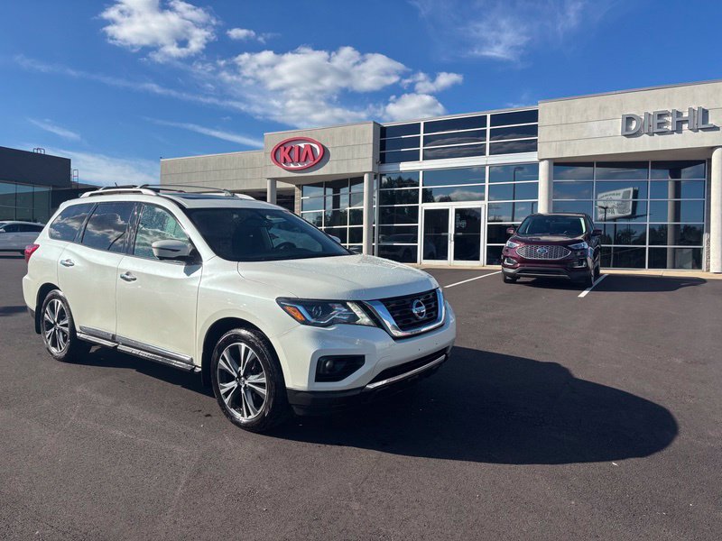Used 2017 Nissan Pathfinder Platinum w/ Cargo Package AWD/4WD image 4