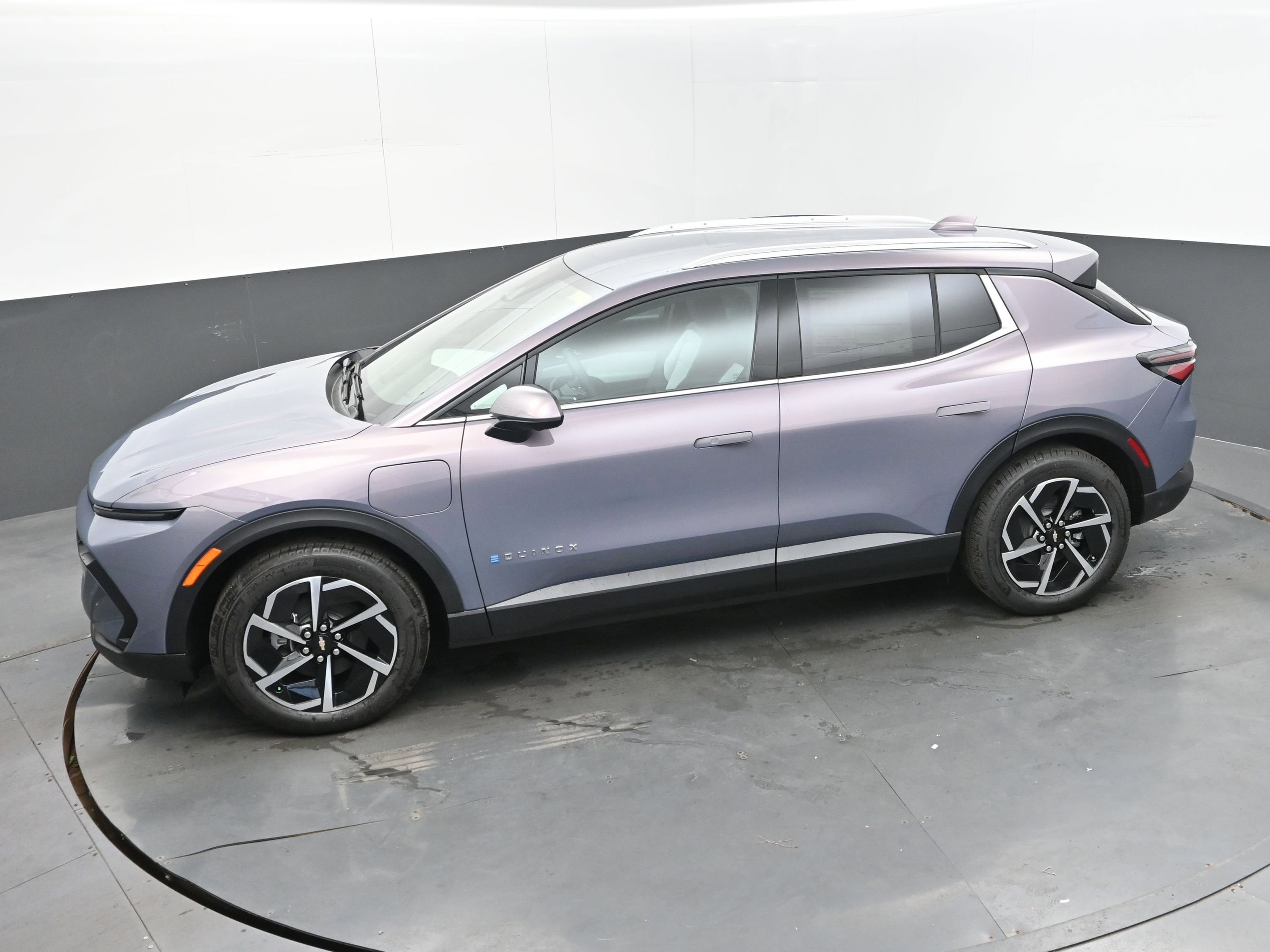 New 2026 Chevrolet Equinox EV LT image 35