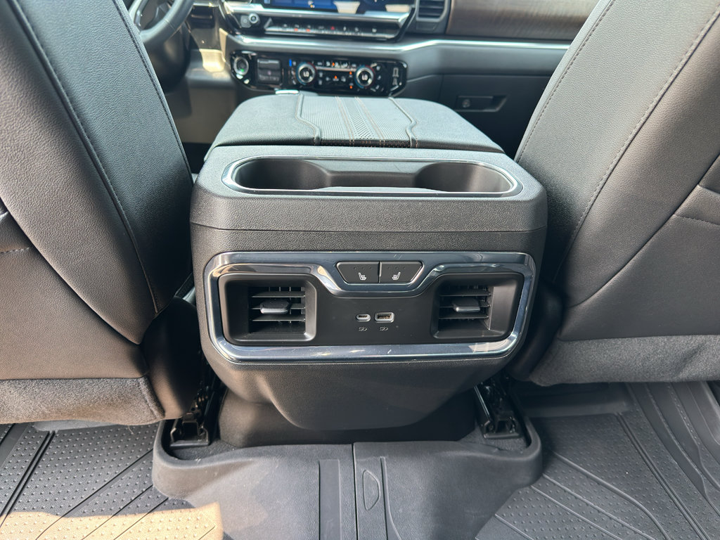 Used 2023 Chevrolet Silverado 1500 High Country w/ Technology Package AWD/4WD image 26