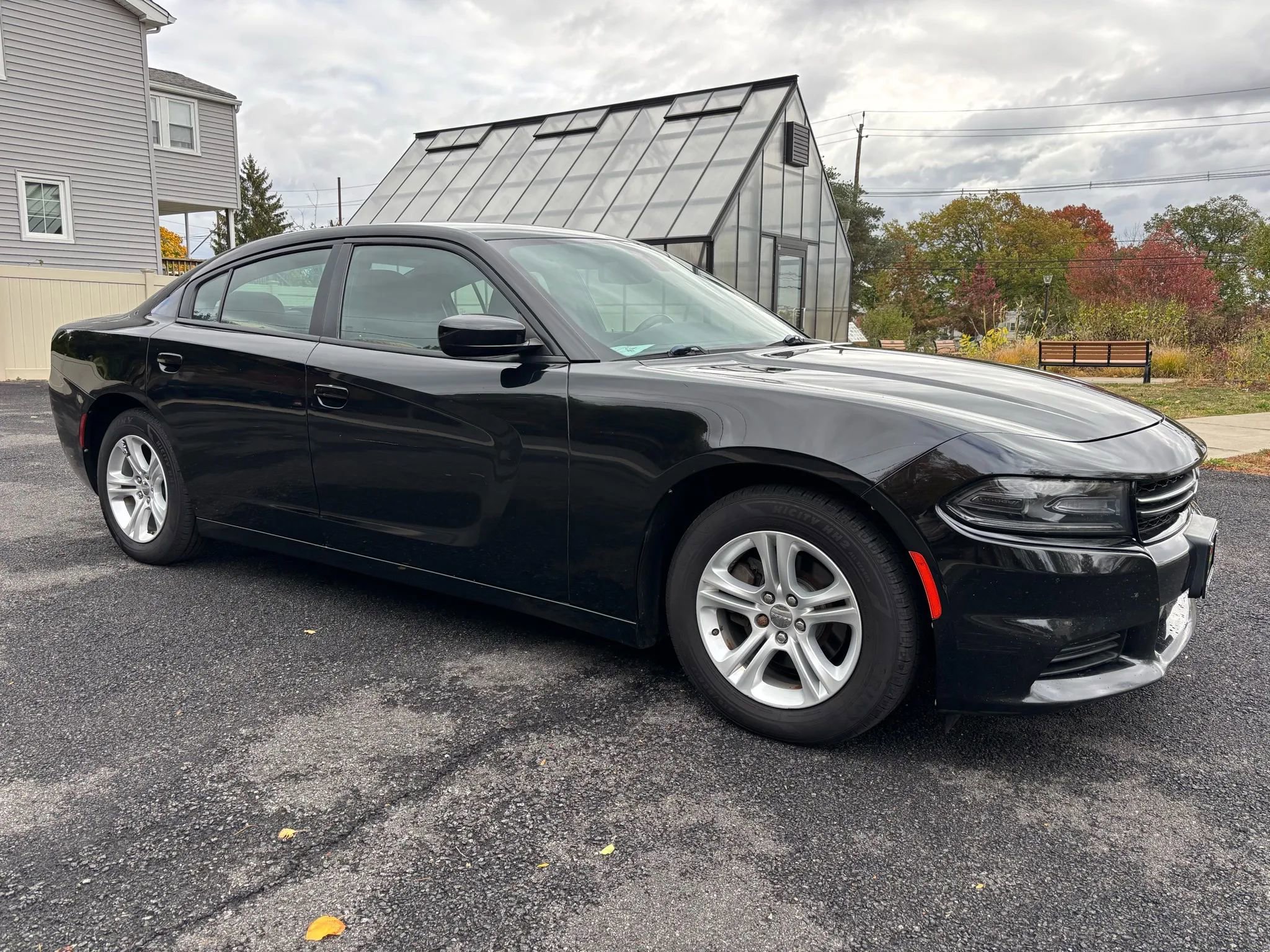Used 2017 Dodge Charger SE w/ Popular Equipment Group image 13