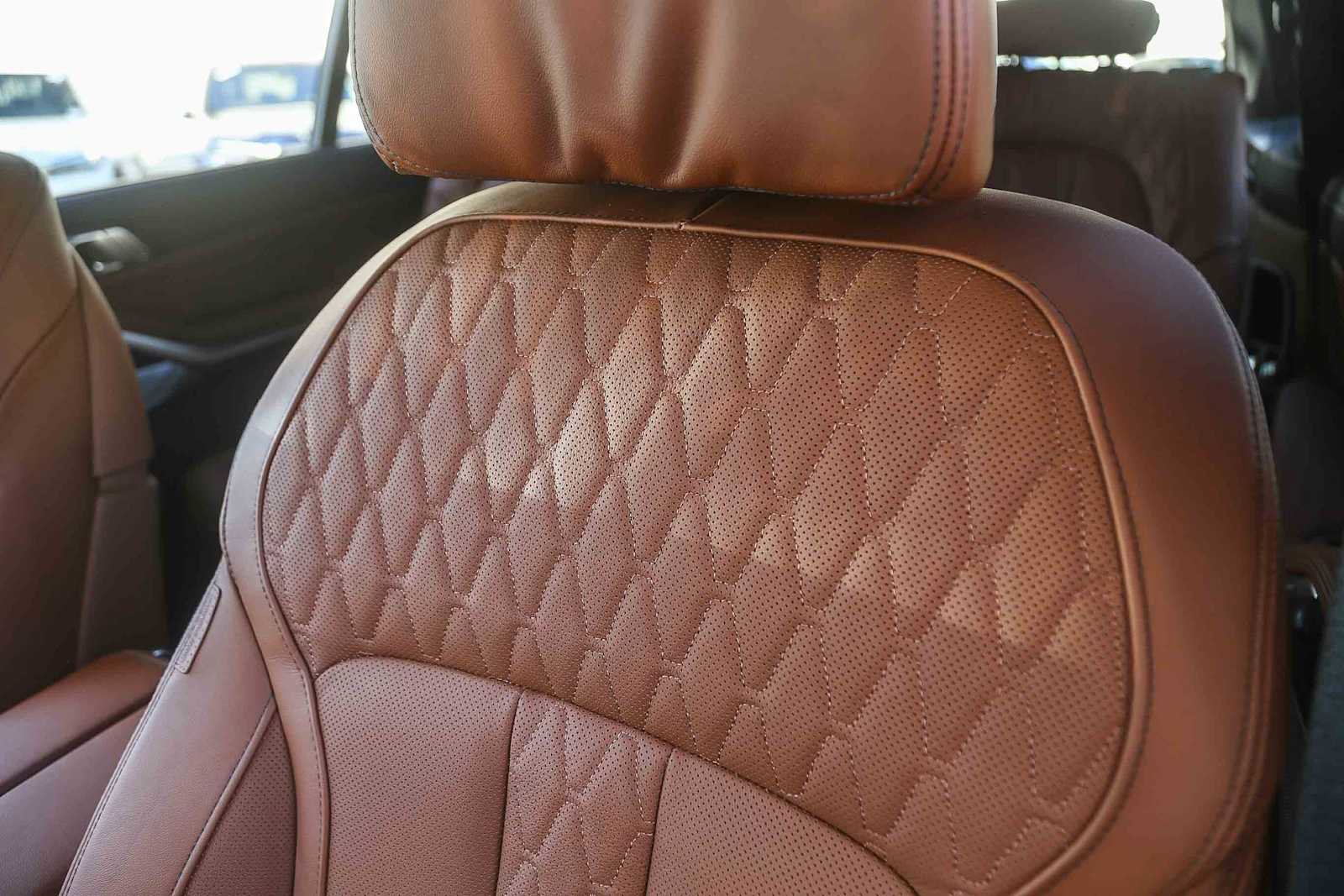 New 2026 BMW ALPINA XB7 image 23