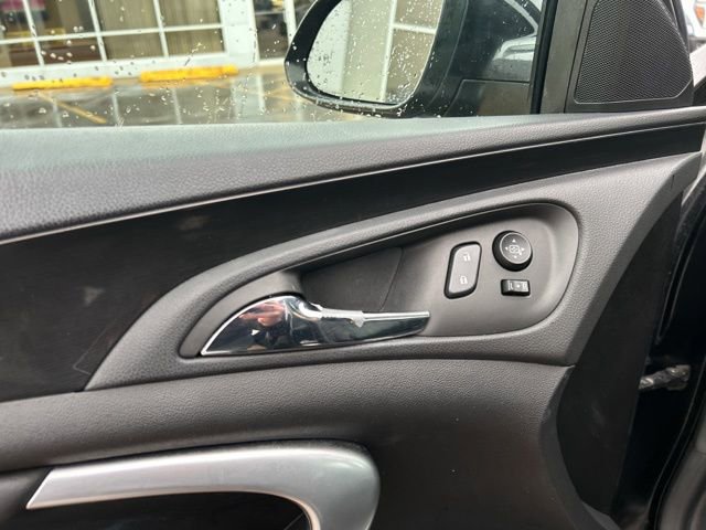 Used 2014 Buick Regal Premium w/ Driver Confidence Package #1 image 22