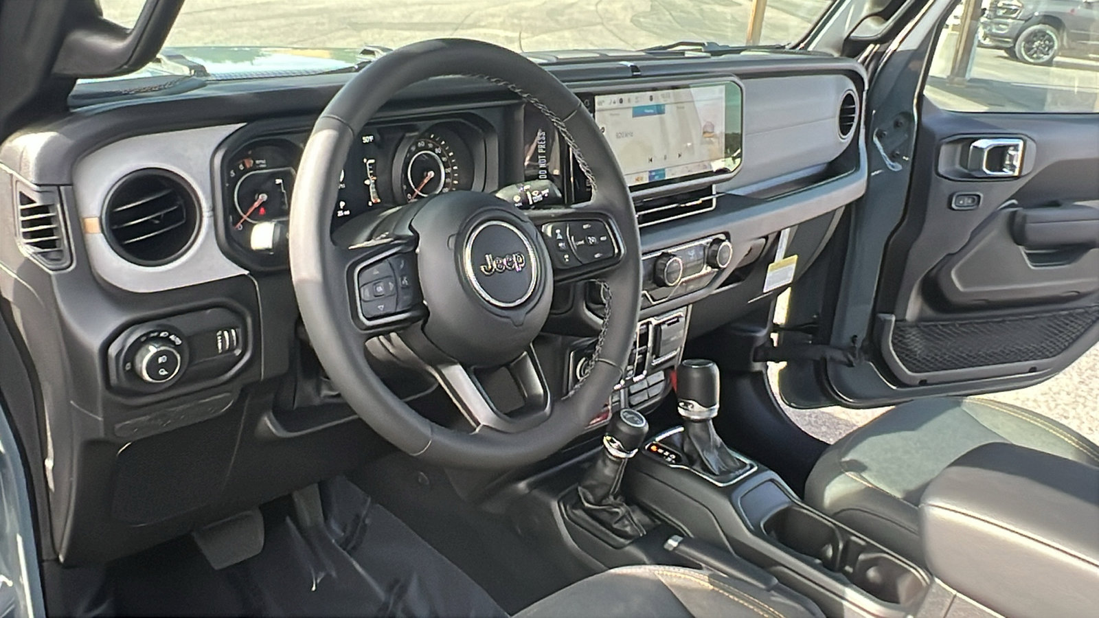 New 2025 Jeep Gladiator Willys image 15