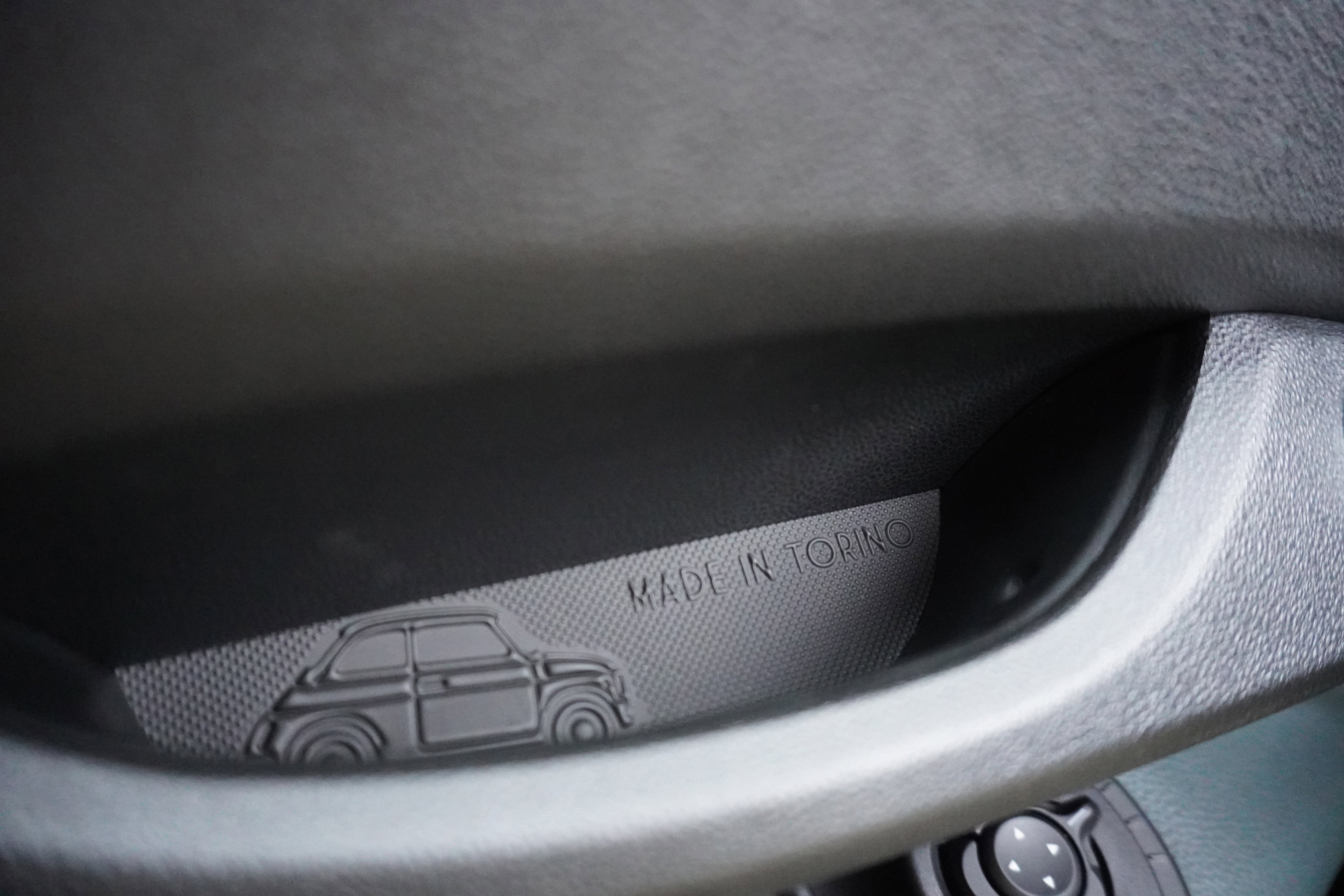 New 2025 FIAT 500 e image 25