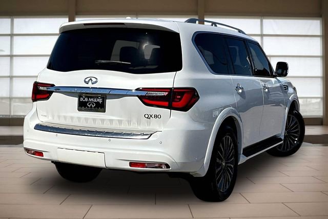 Used 2022 INFINITI QX80 Sensory w/ Cargo Package RWD image 2
