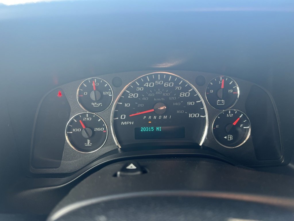 Used 2024 GMC Savana 2500 w/ Driver Convenience Package image 10