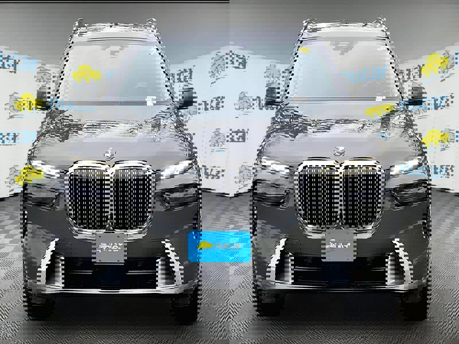 Used 2024 BMW X7 xDrive40i w/ Executive Package image 2