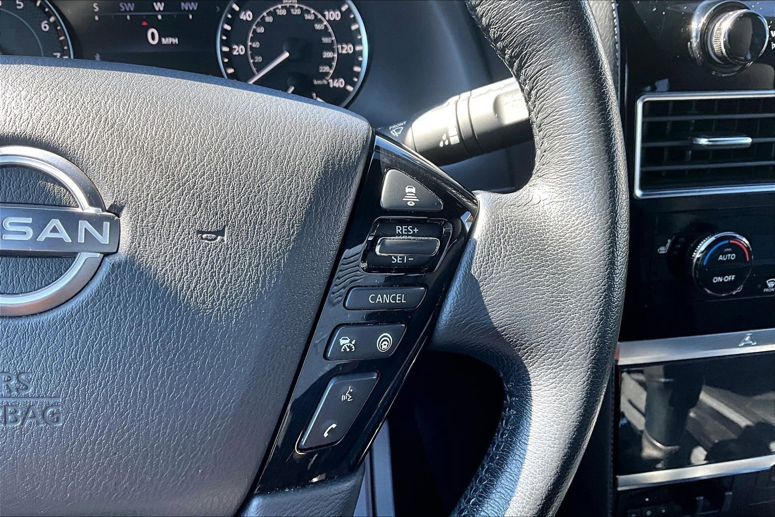 Used 2023 Nissan Armada SL w/ Midnight Edition Package image 12