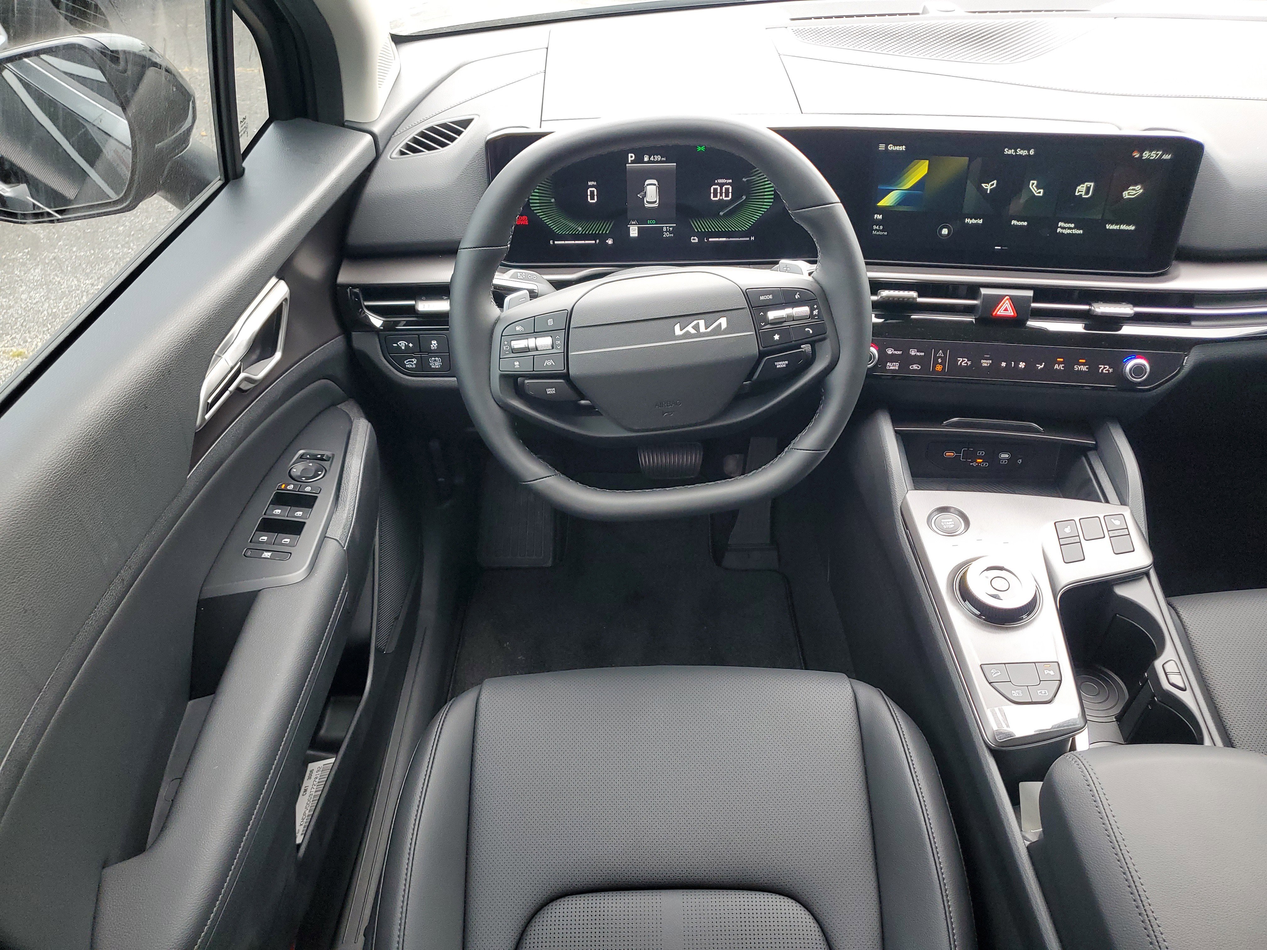 New 2026 Kia Sportage EX image 17