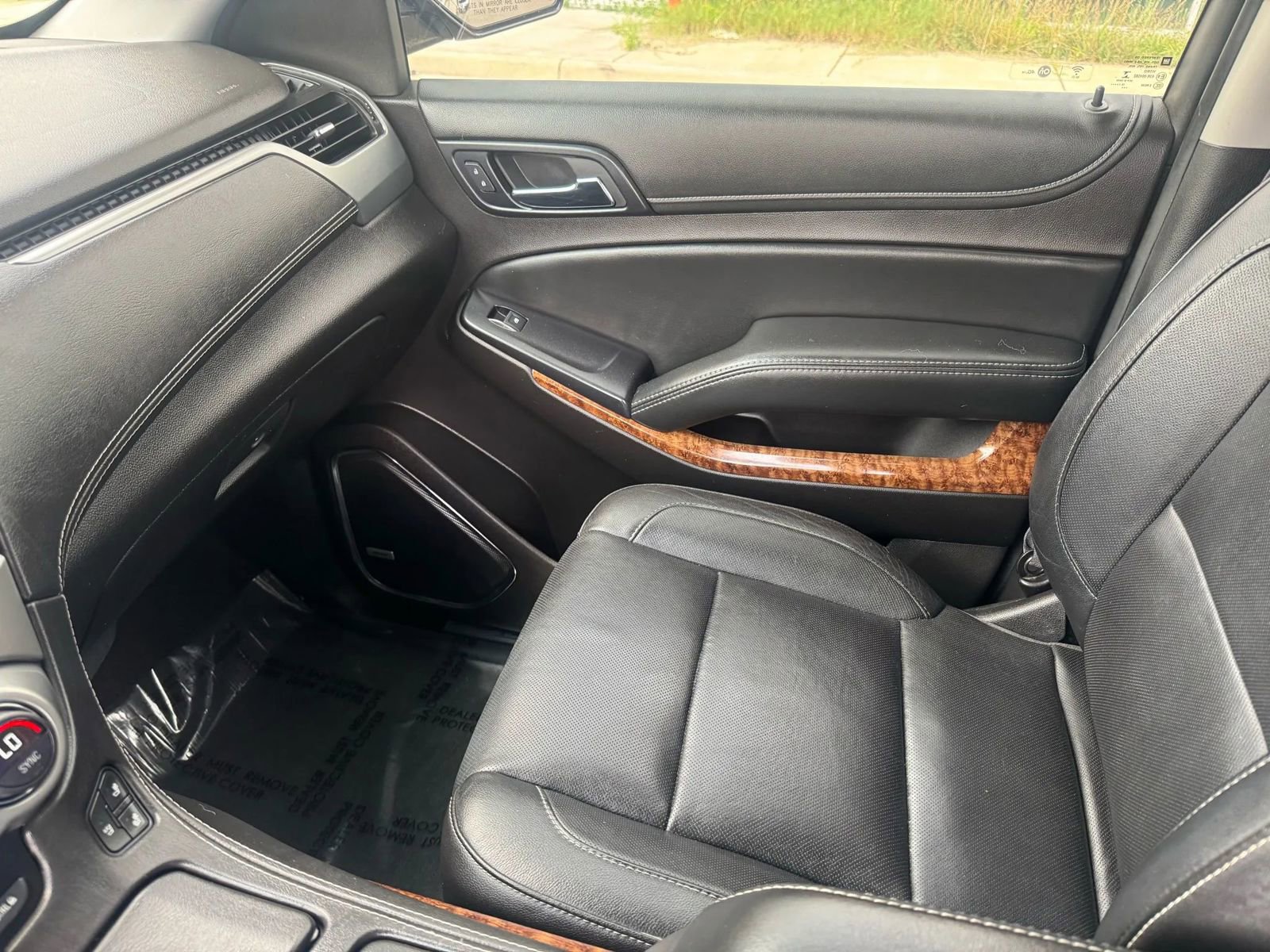 Used 2016 Chevrolet Tahoe LTZ image 17