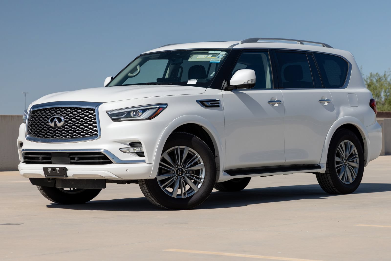 Used 2024 INFINITI QX80 Luxe AWD/4WD image 8
