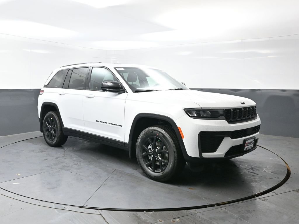 New 2026 Jeep Grand Cherokee Altitude image 3