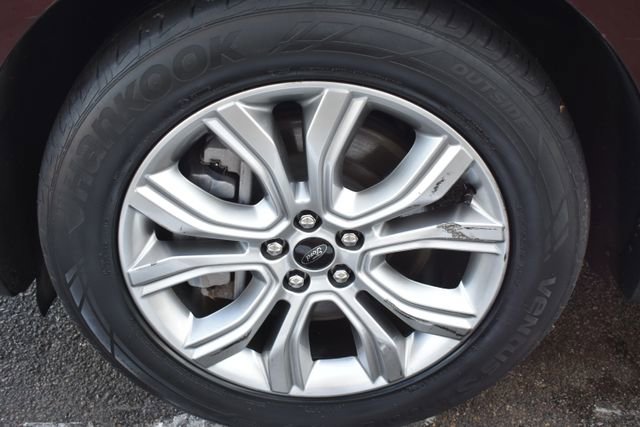 Used 2023 Ford Edge Titanium w/ Class II Trailer Tow Package image 54