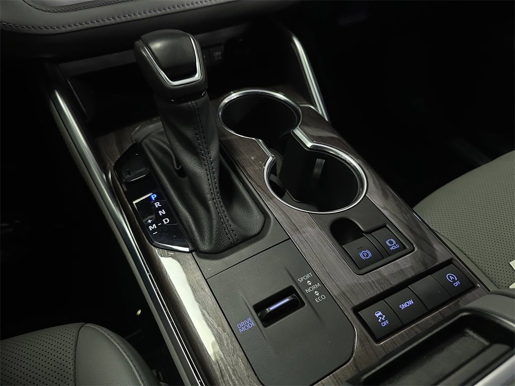 Used 2021 Toyota Highlander Limited image 24