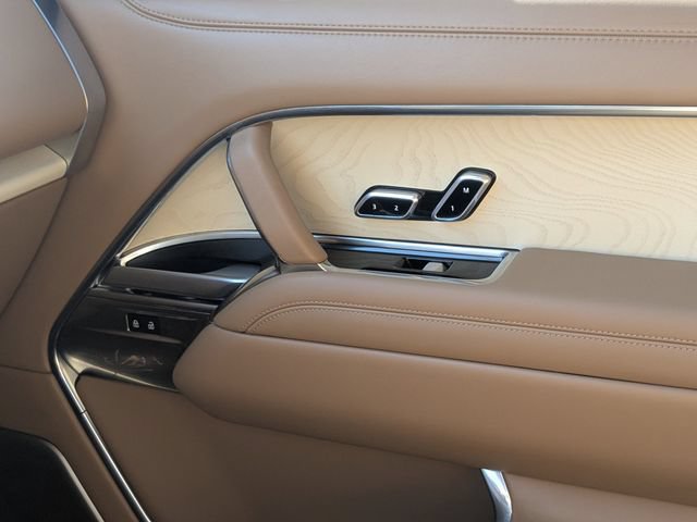Certified 2025 Land Rover Range Rover SV AWD/4WD image 29