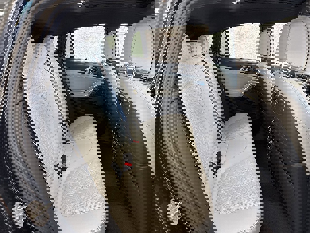 New 2026 BMW X6 M60i image 46