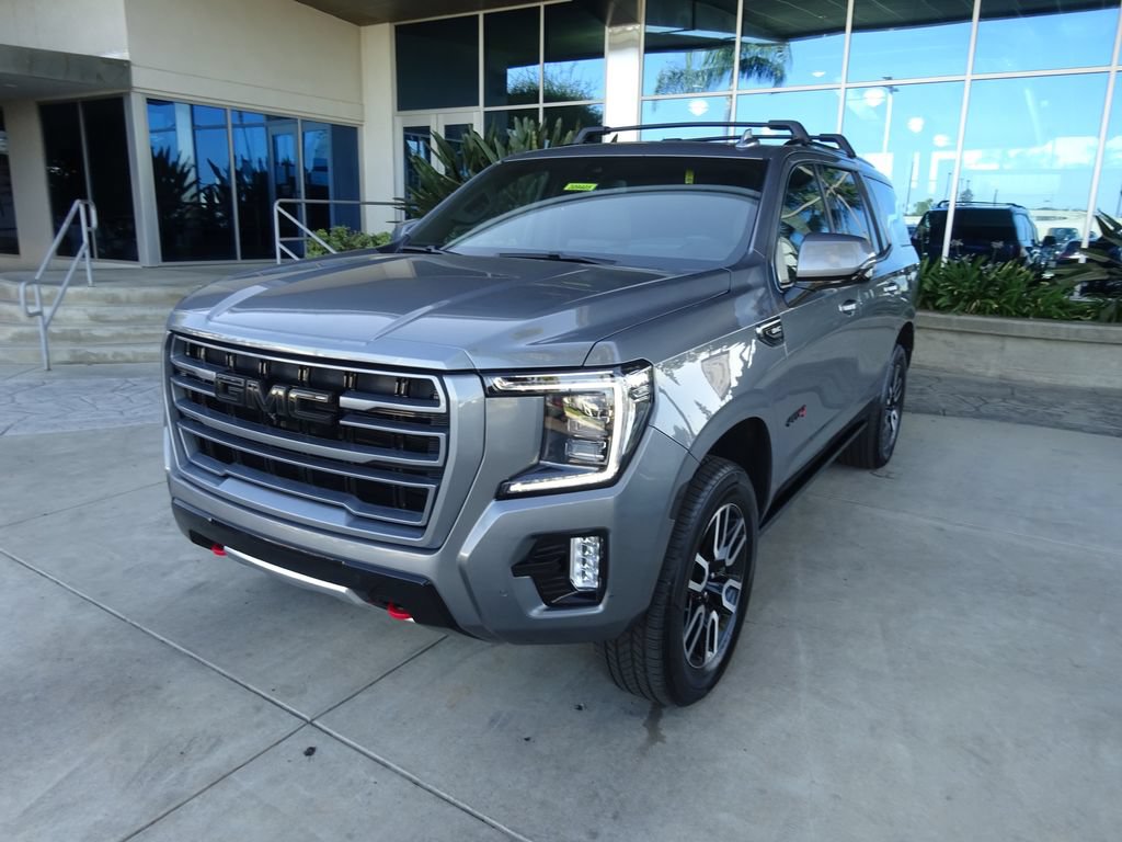 Used 2021 GMC Yukon AT4 w/ AT4 Premium Plus Package AWD/4WD image 3