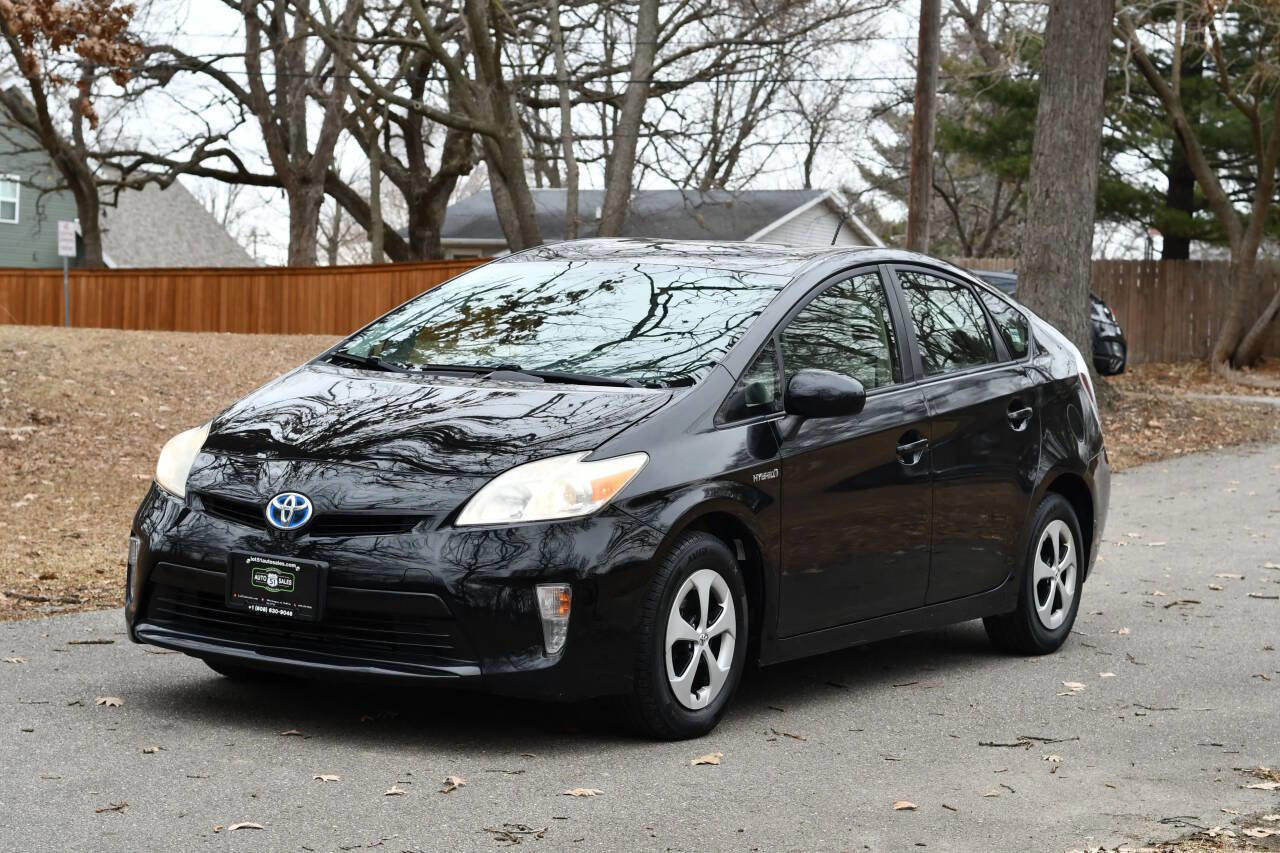 Used 2013 Toyota Prius Two image 3