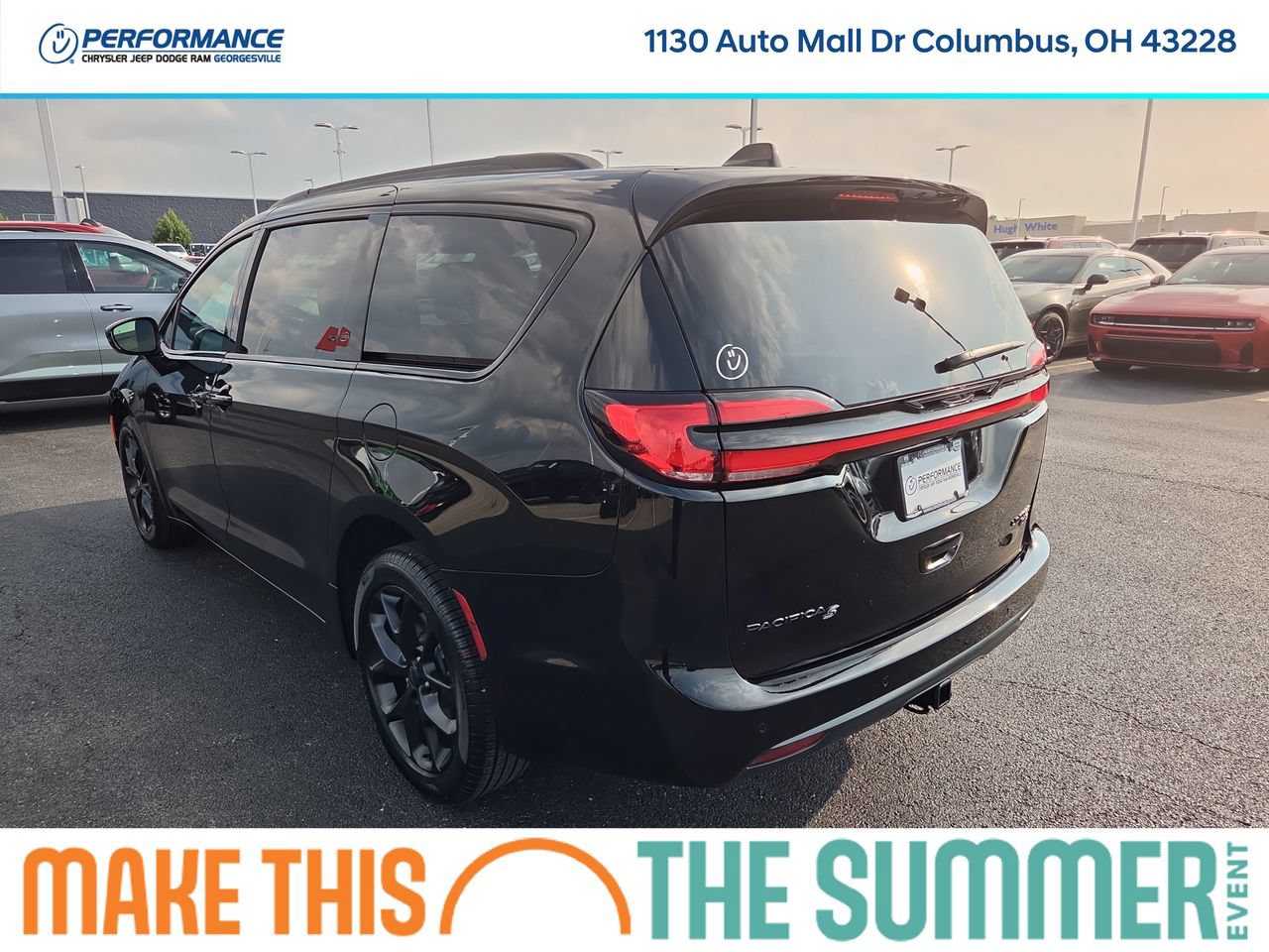 New 2027 Chrysler Pacifica Limited w/ S Appearance Package AWD/4WD image 5