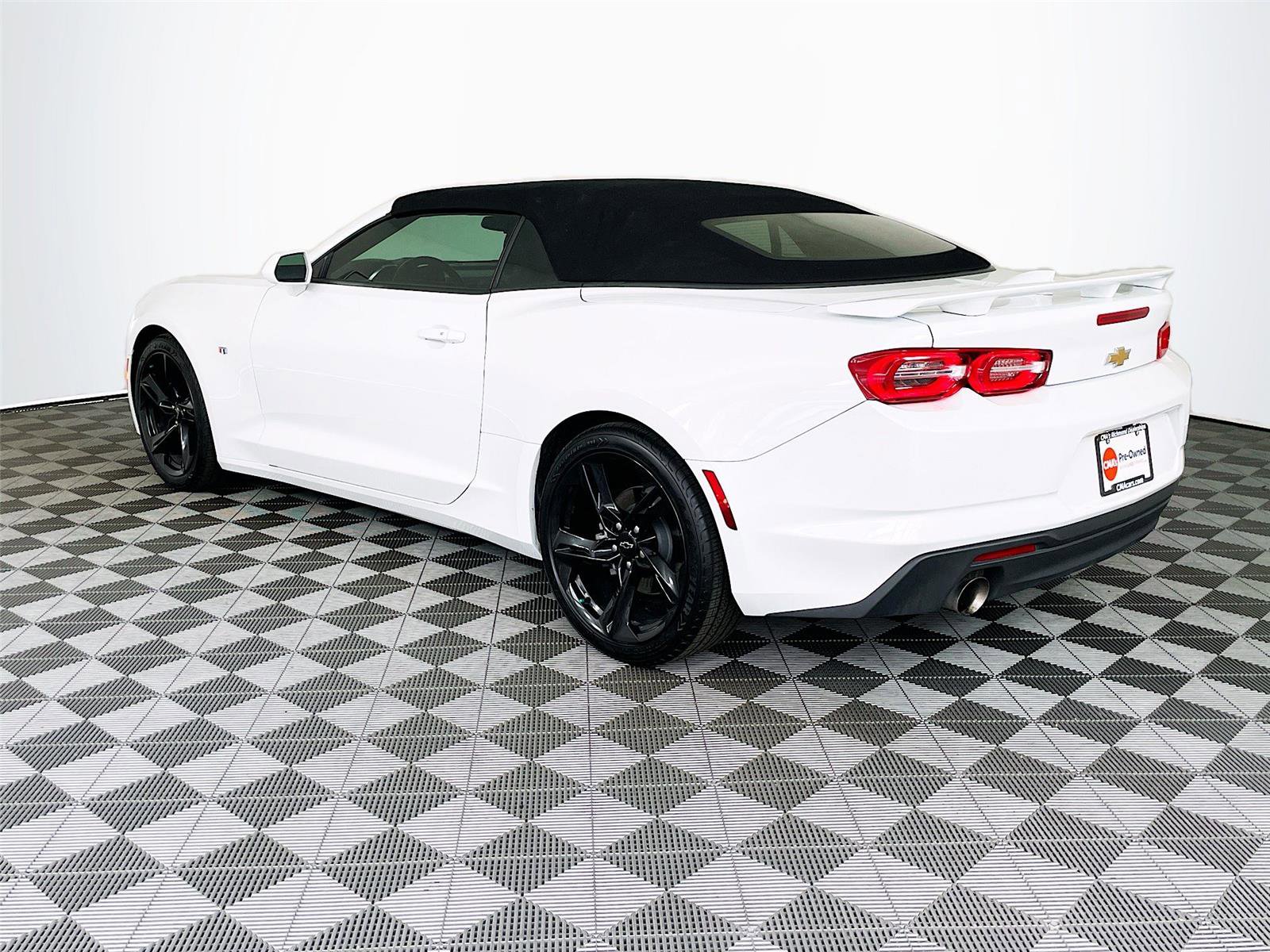 Used 2024 Chevrolet Camaro LT image 6