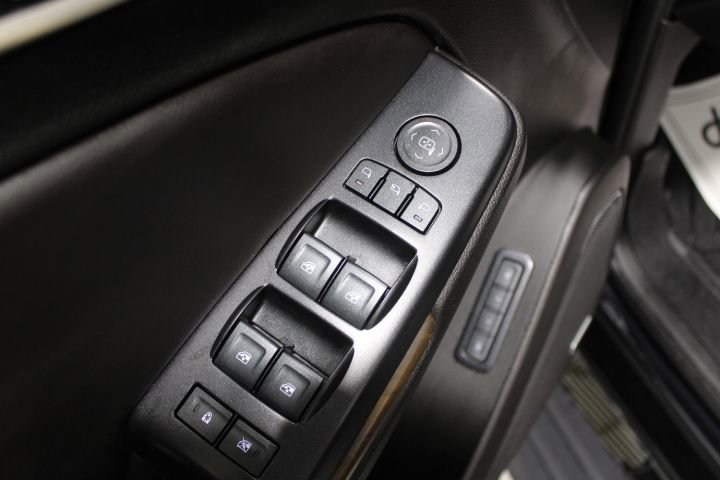 Used 2019 GMC Yukon Denali w/ Denali Ultimate Package image 19