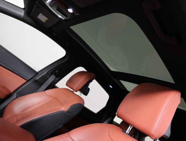 Used 2024 Kia Sportage SX Prestige image 4