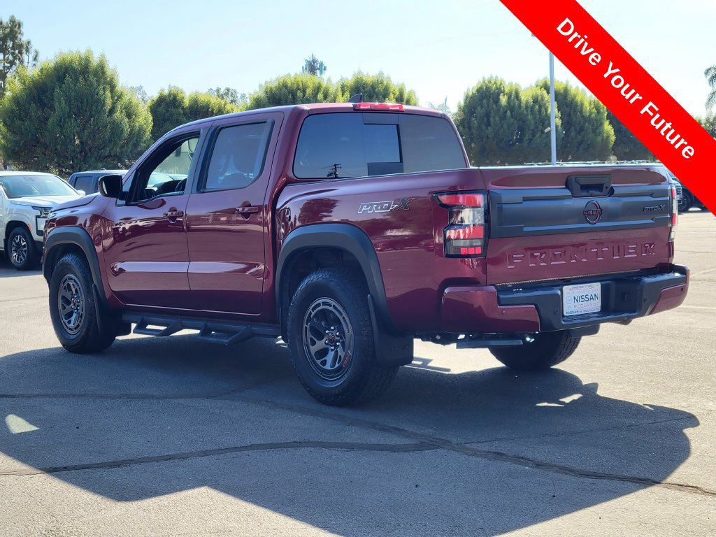 Used 2025 Nissan Frontier Pro-X RWD image 3