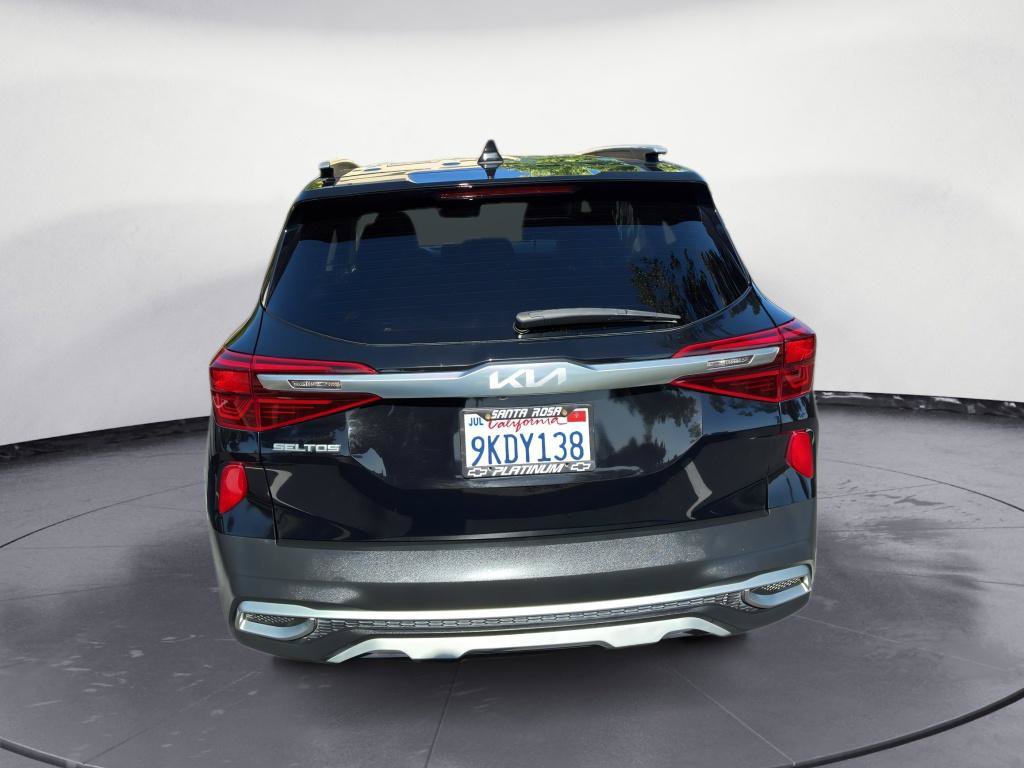 Used 2023 Kia Seltos EX AWD/4WD image 6