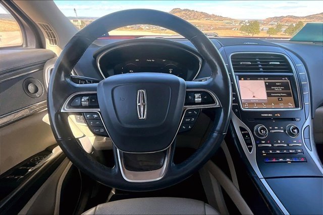 Used 2019 Lincoln Nautilus Reserve image 8